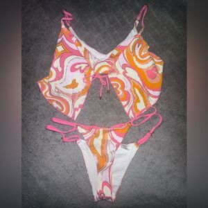 Beach Bunny Keoni Crop & Aurora Skimpy Bottom Set Size Medium